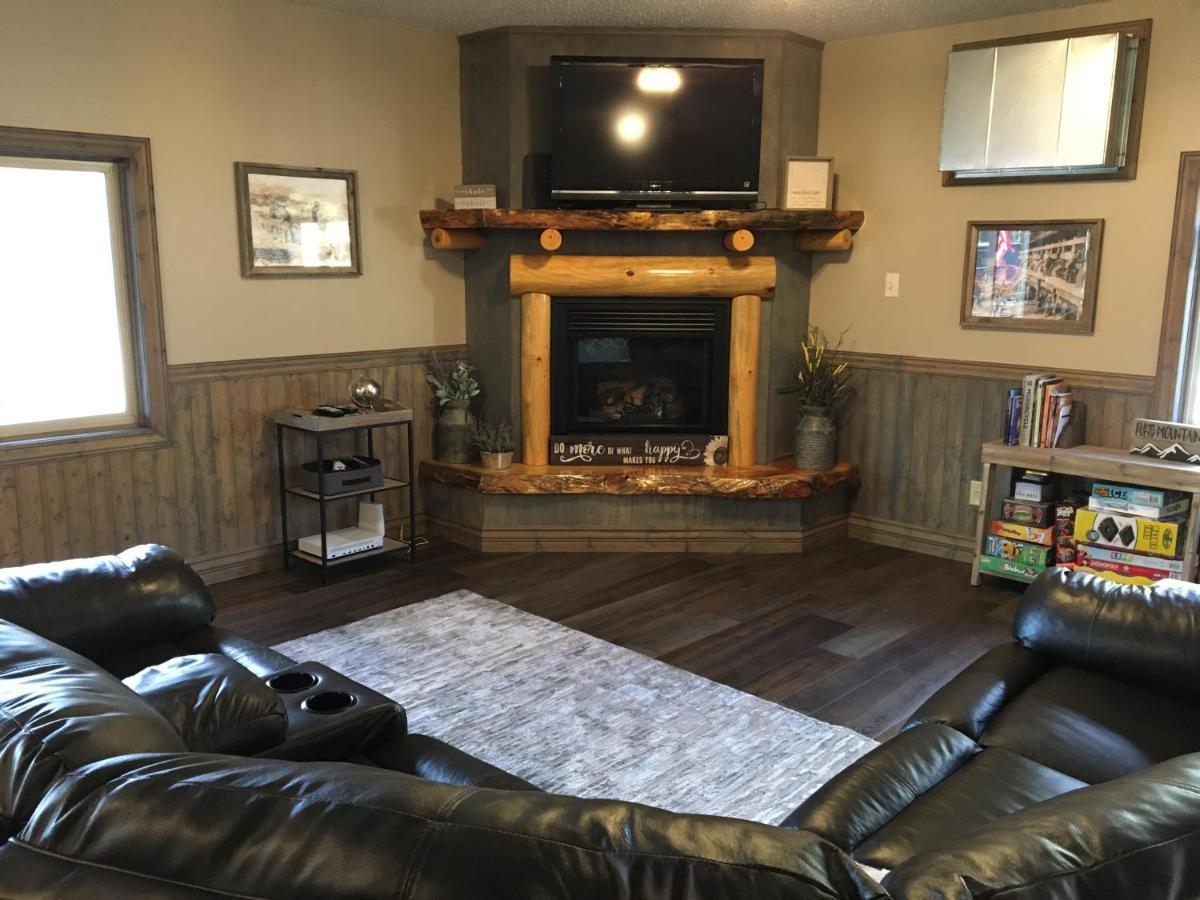Lodge Rockerville & *